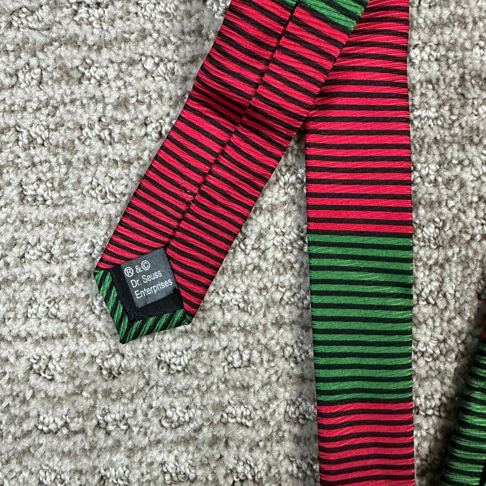 Dr. Seuss The Grinch Christmas Silk Tie Red Green Striped Holiday Necktie Max - Picture 4 of 7
